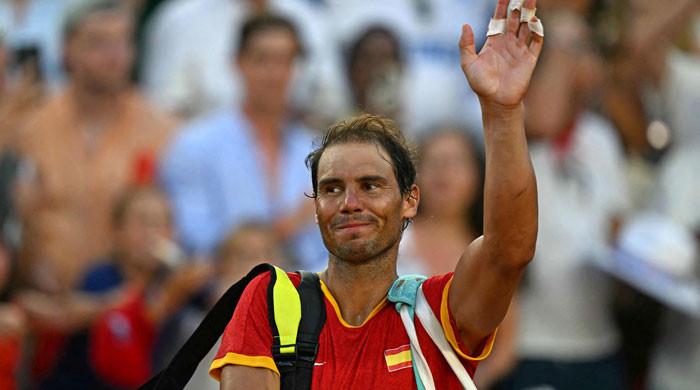 Nadal keeps Olympic hopes alive as Murray makes a stunning comeback