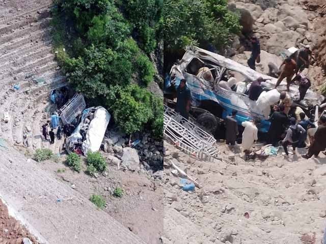 At least 30 dead as passenger bus plunges into ravine Pakistan News Today