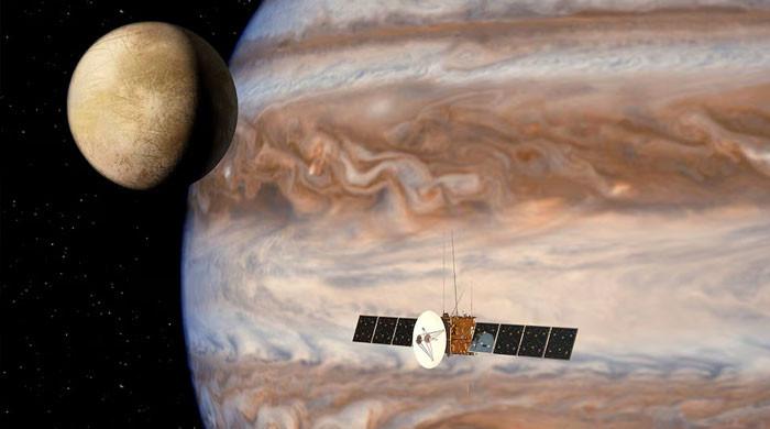 Europe’s Jupiter Probe to Make Bold Lunar-Earth Flyby