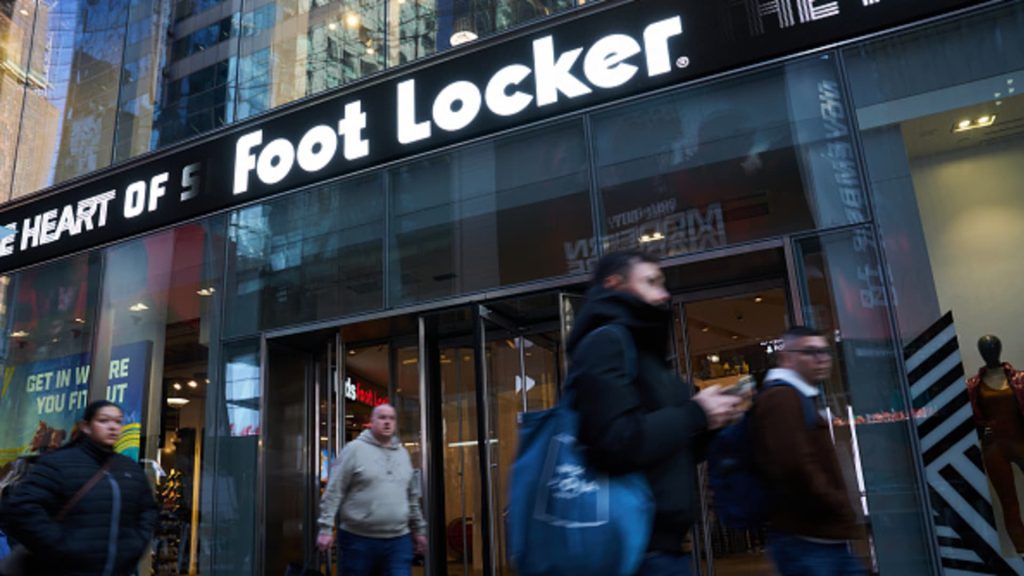 Foot Locker FL earnings Q2 2024 Pakistan News Today