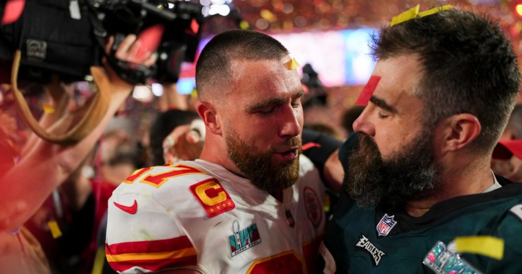 Jason Kelce Reveals Why Podcast With Travis Kelce Is So Pakistan News Today