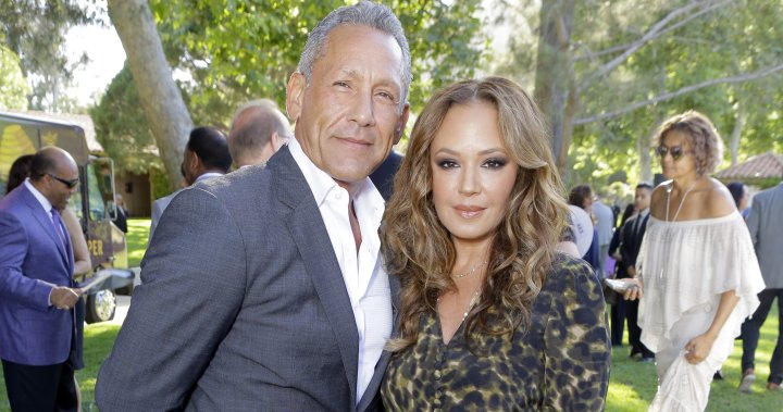 Leah Remini and Angelo Pagan announce divorce after 21 years Pakistan News Today