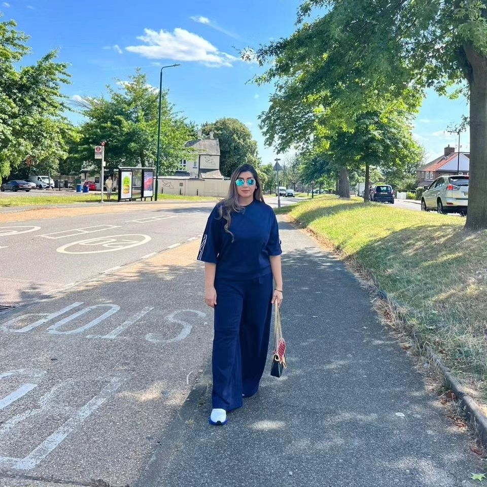 Muhammad Hafeez's New Adorable Family Pictures from UK