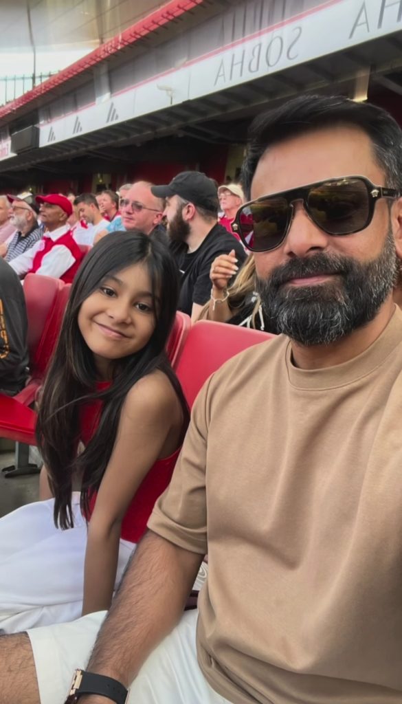 Muhammad Hafeez's New Adorable Family Pictures from UK