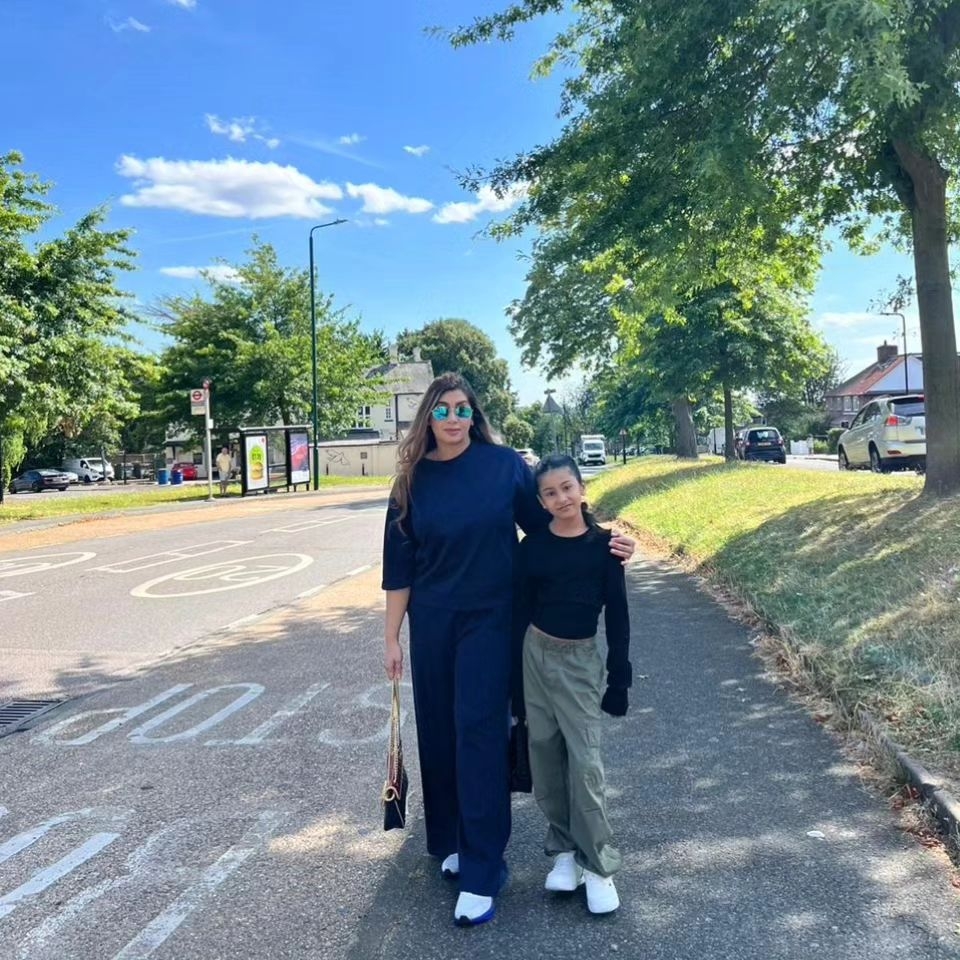 Muhammad Hafeez's New Adorable Family Pictures from UK