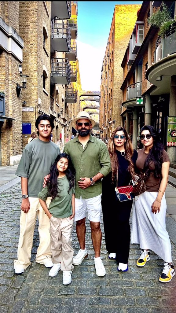 Muhammad Hafeez's New Adorable Family Pictures from UK