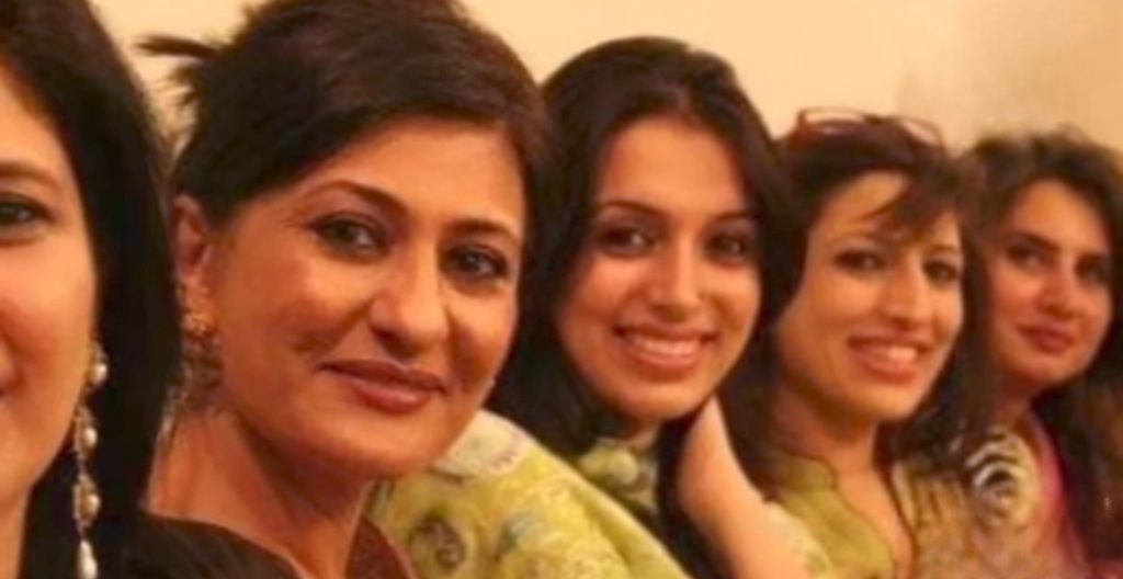 Saba Hameed Exclusive Pictures from the Past & Interesting facts