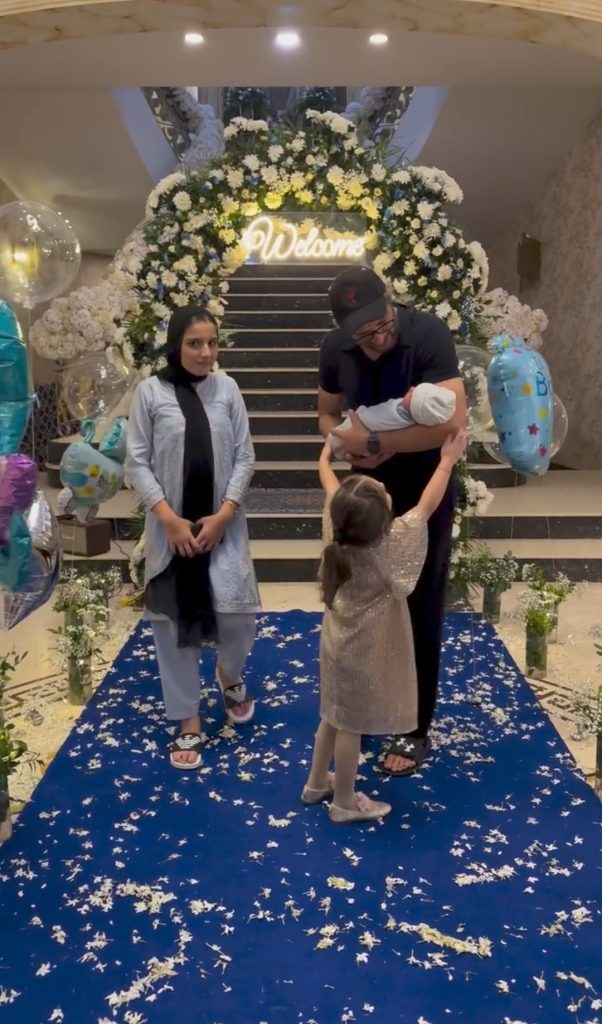 Shahid Afridi's Adorable Video with His Grandson & Daughters