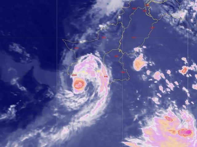 Storm movement to bring heavy downpours squally winds in coastal Pakistan News Today