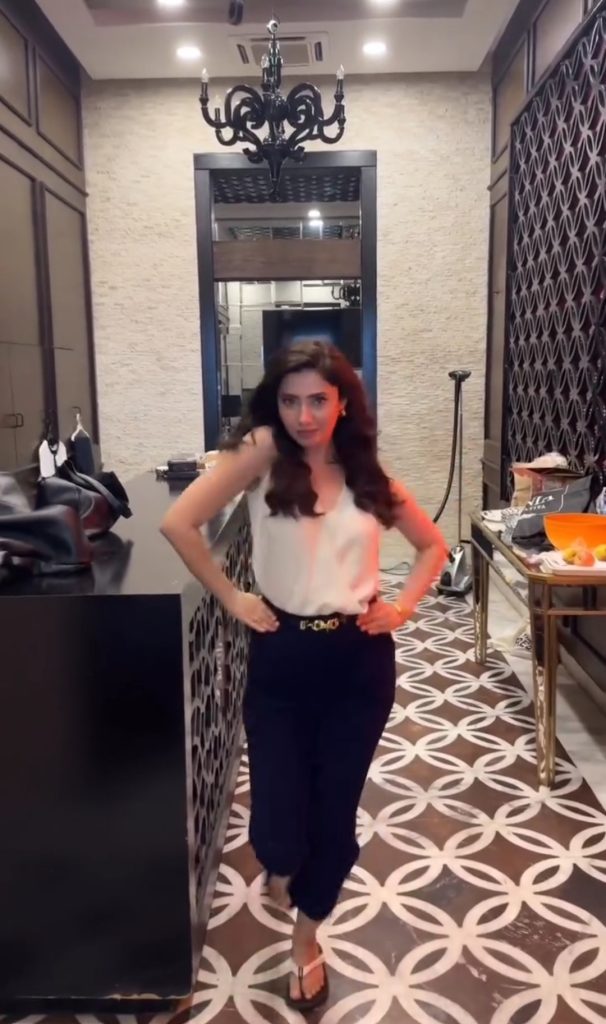 Mahira Khan's Bold Dance Moves Grabbed Public Attention