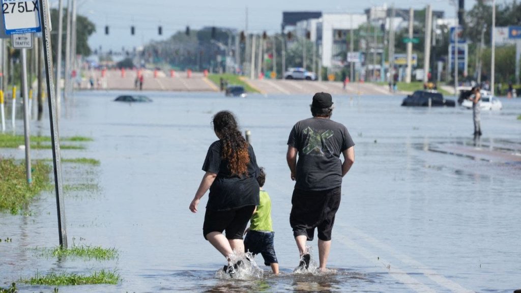 Over 3 million people in FL are without power Pakistan News Today