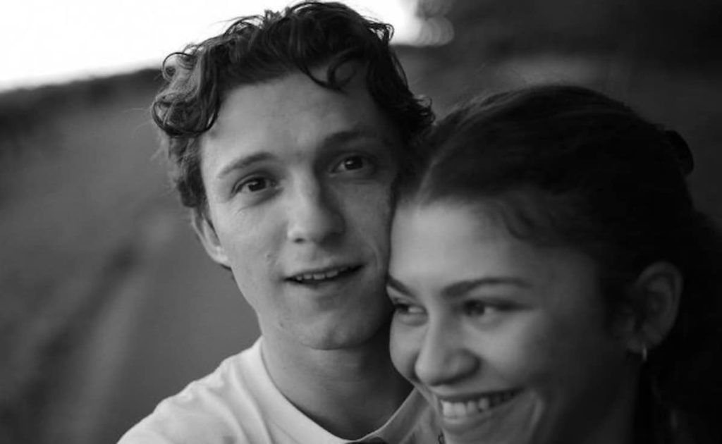 Tom Holland Is A Caring Boyfriend As He Protects Zendaya Pakistan News Today