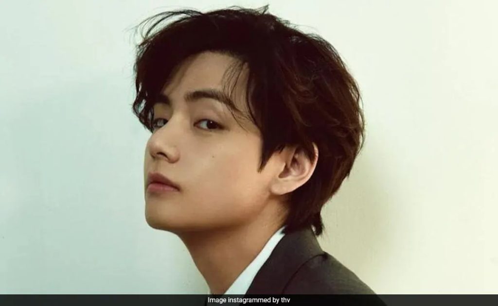 BTS V Shares Cryptic Post Amid Min Hee Jin Controversy Pakistan News Today