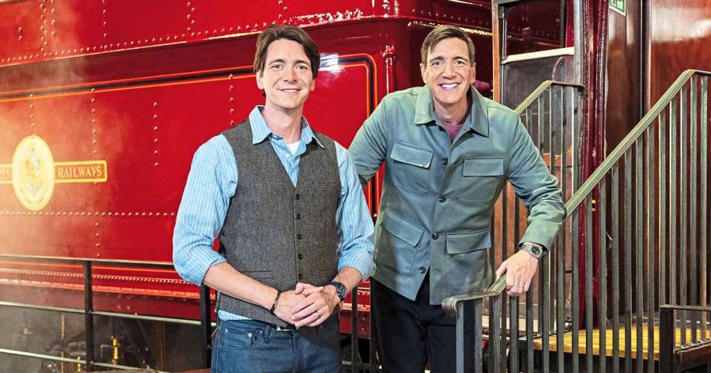 Harry Potters James and Oliver Phelps Return to Hogwarts for Pakistan News Today