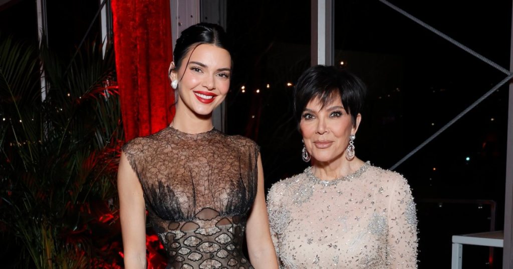 Kris Jenner Celebrates Kendalls Birthday with Sweet Throwback Pics Pakistan News Today