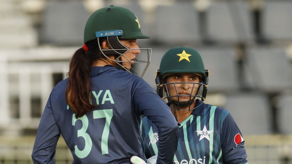 Nida Dar Aliya Riaz lose PCB central contracts Fatima Sana Pakistan News Today