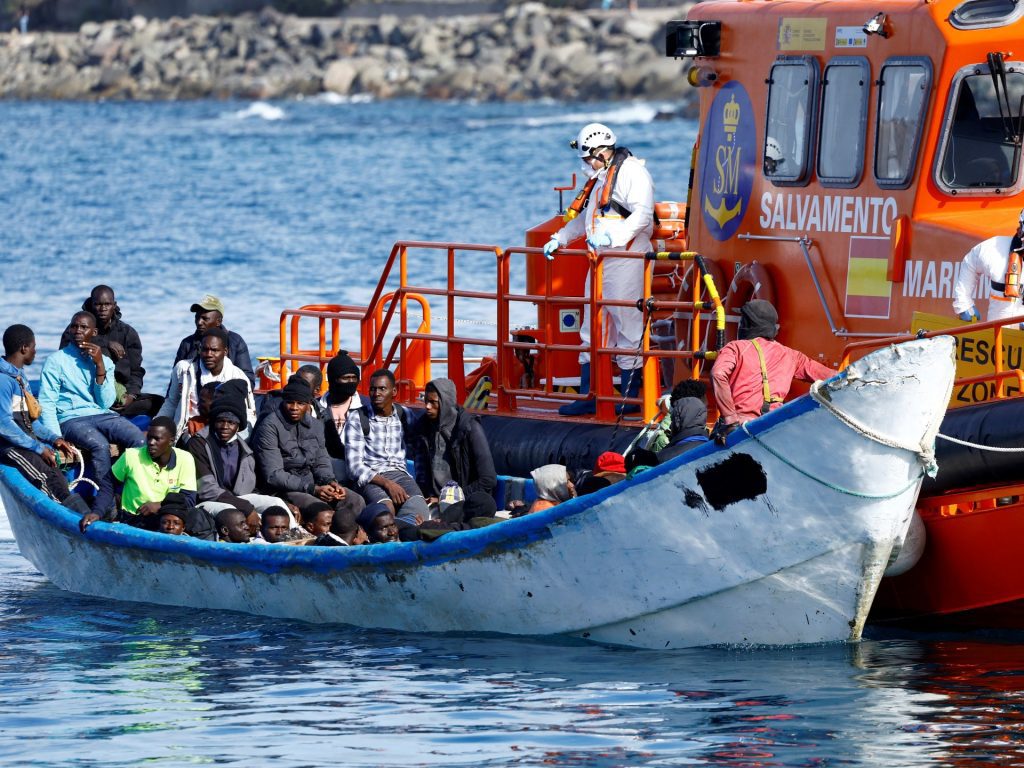 Record number of migrants refugees reached Canary Islands by sea Pakistan News Today